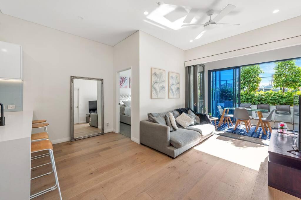 Great Located Unit/Private Balcony, Pool,Gym,Parking Apartment Brisbane Exterior photo