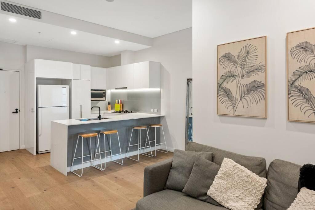 Great Located Unit/Private Balcony, Pool,Gym,Parking Apartment Brisbane Exterior photo